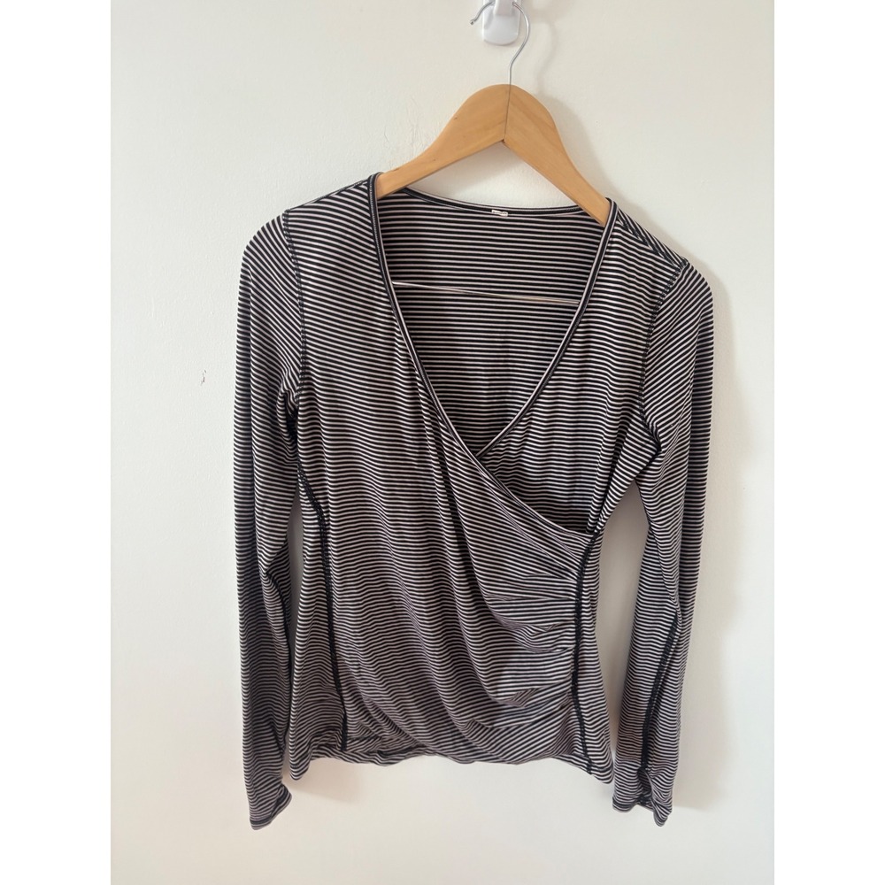 Lululemon Black White Striped Long Sleeve Wrap Top Surplice Ruched V-Neck